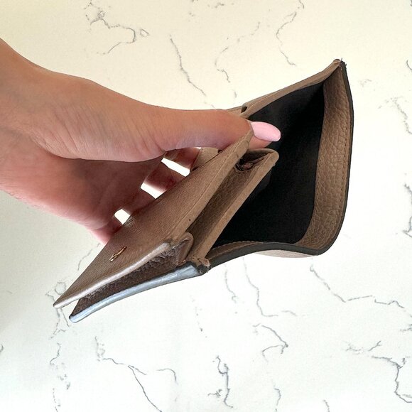 Authentic Gucci Blind for Love Bee Leather Creamy Pink Wallet - Picture 12 of 15